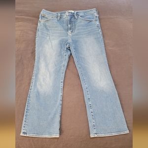 Cali Demi Boot Jeans